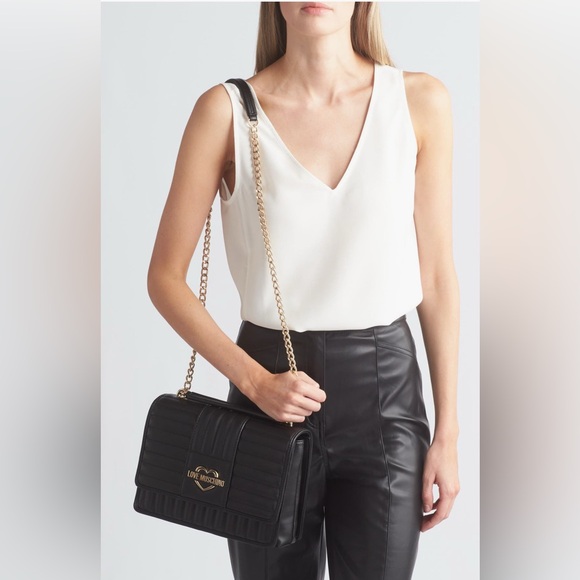 NWT Love Moschino Borsa Napa PU Shoulder Bag in Black with Gold Hardware - Picture 3 of 14